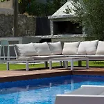 Villa Joy With Heated Pool And Foodbal Apartment Split