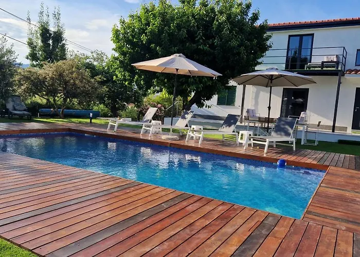 Villa Joy With Heated Pool And Foodbal Apartman *