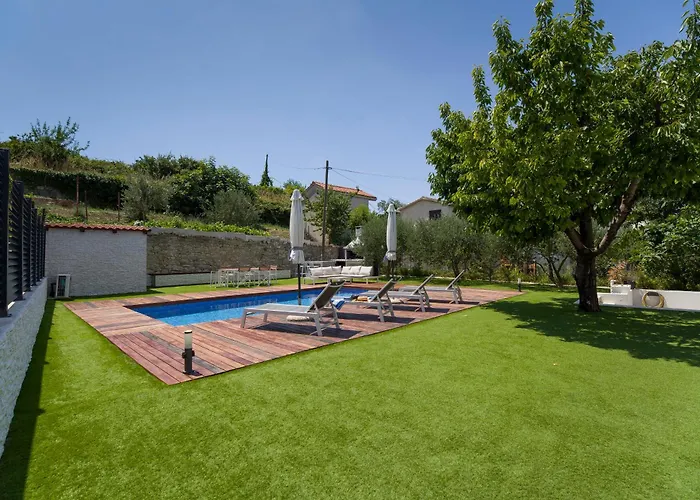 Lejlighed Villa Joy With Heated Pool And Foodbal Split