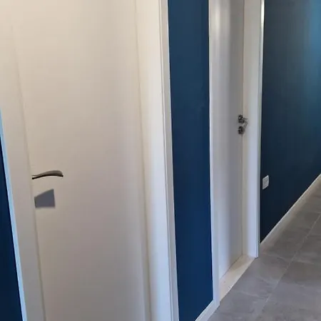 Apartament Joy With Heated Pool And Foodbal Split