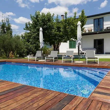 Apartament Joy With Heated Pool And Foodbal *