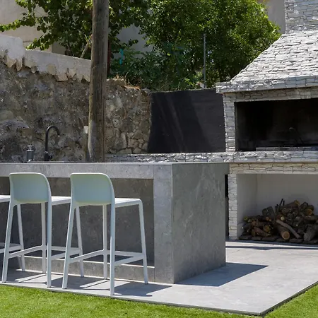 Apartament Joy With Heated Pool And Foodbal Split